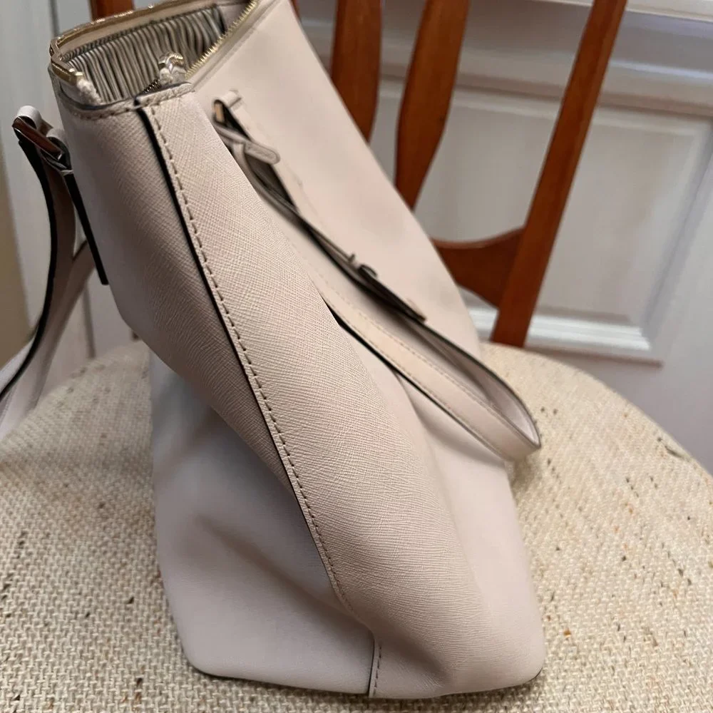 kate spade tote spade interior